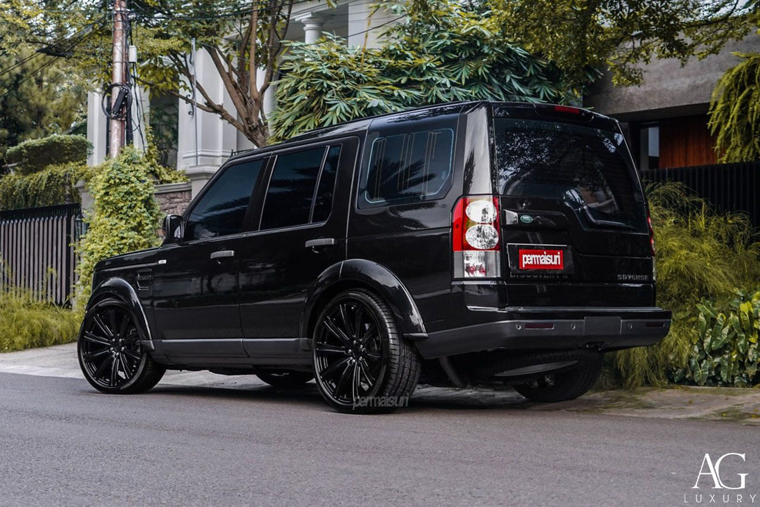 Land Rover Discovery on custom forged wheels