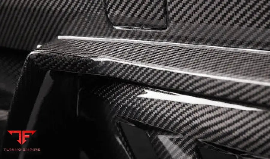 LARTE CORVETTE STINGRAYS C8 BODY KIT