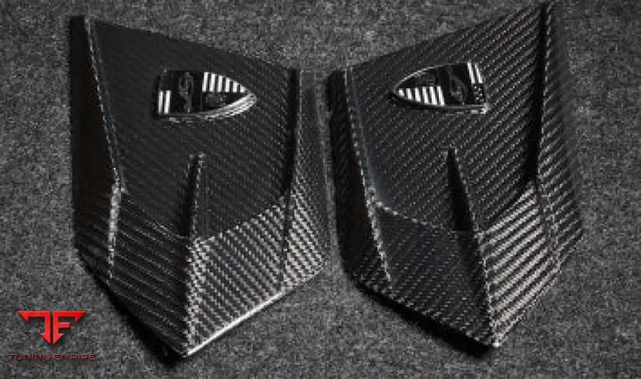 LARTE CORVETTE STINGRAYS C8 BODY KIT