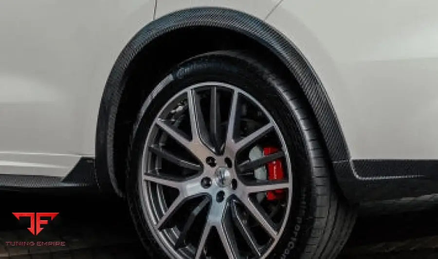 LARTE MASERATI LEVANTE BODY KIT