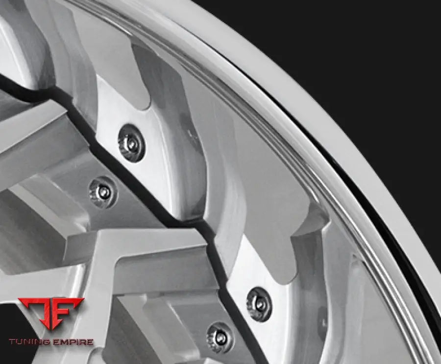 LEXANI LF-743 Spartacus