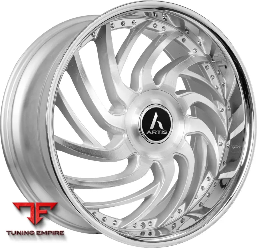 LEXANI Vantage-XL forged wheel