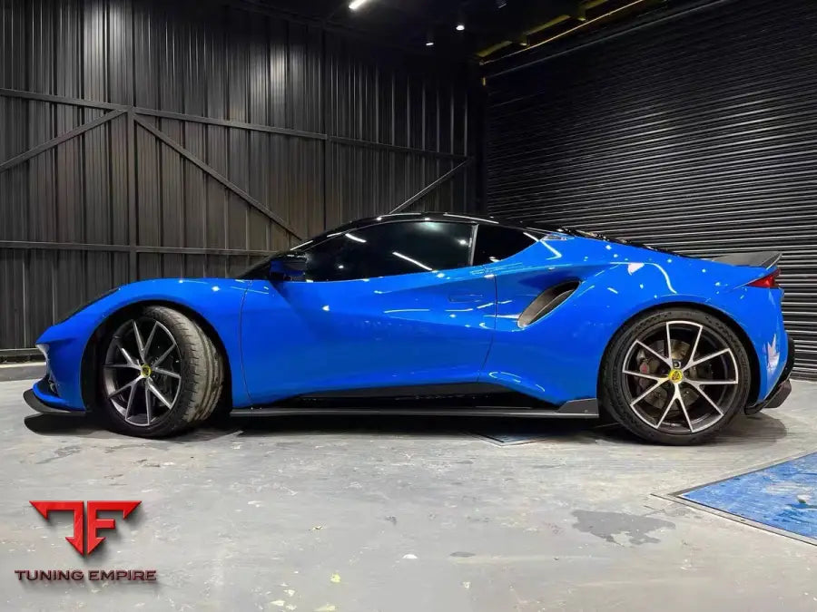 LOTUS EMIRA CARBON FIBER BODY KIT