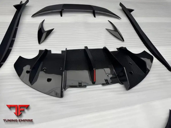 LOTUS EMIRA CARBON FIBER BODY KIT