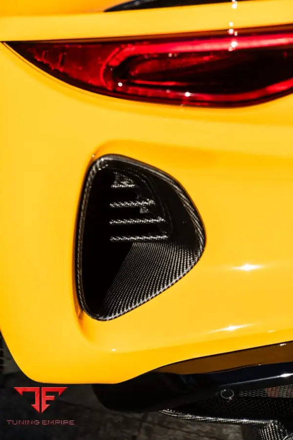 LOTUS EMIRA CARBON FIBER PARTS