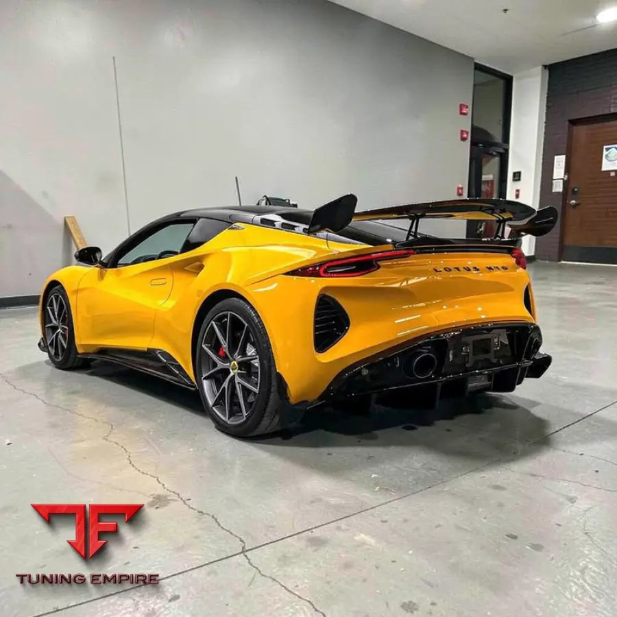 LOTUS EMIRA DRY CARBON FIBER PARTS