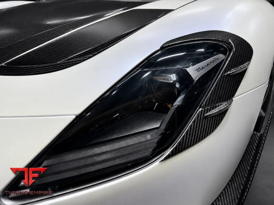 MASERATI MC20 DRY CARBON FIBER BODY KIT EVO