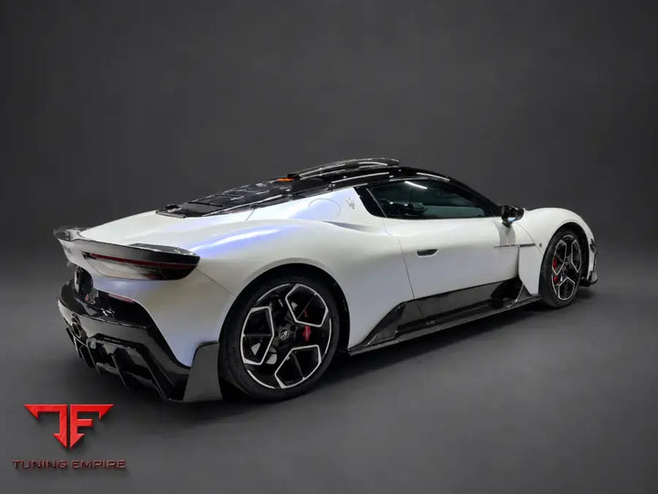 MASERATI MC20 DRY CARBON FIBER BODY KIT EVO