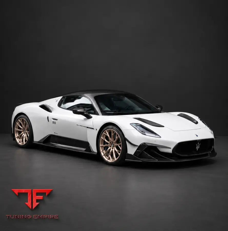 MASERATI MC20 DRY CARBON FIBER BODY KIT EVO