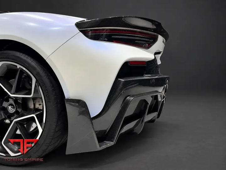 MASERATI MC20 DRY CARBON FIBER BODY KIT EVO