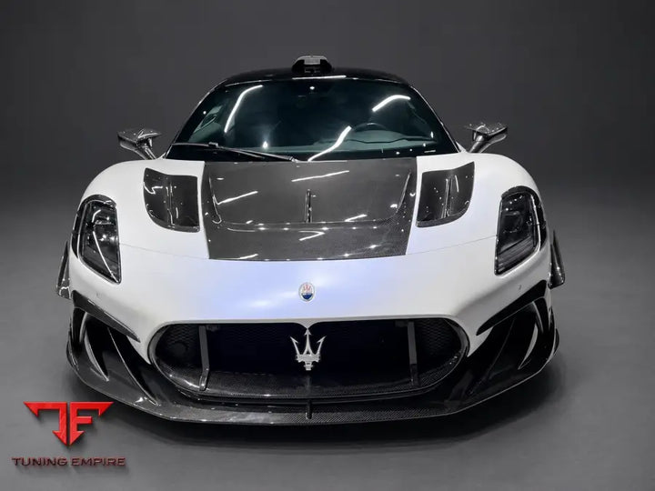 MASERATI MC20 DRY CARBON FIBER BODY KIT EVO