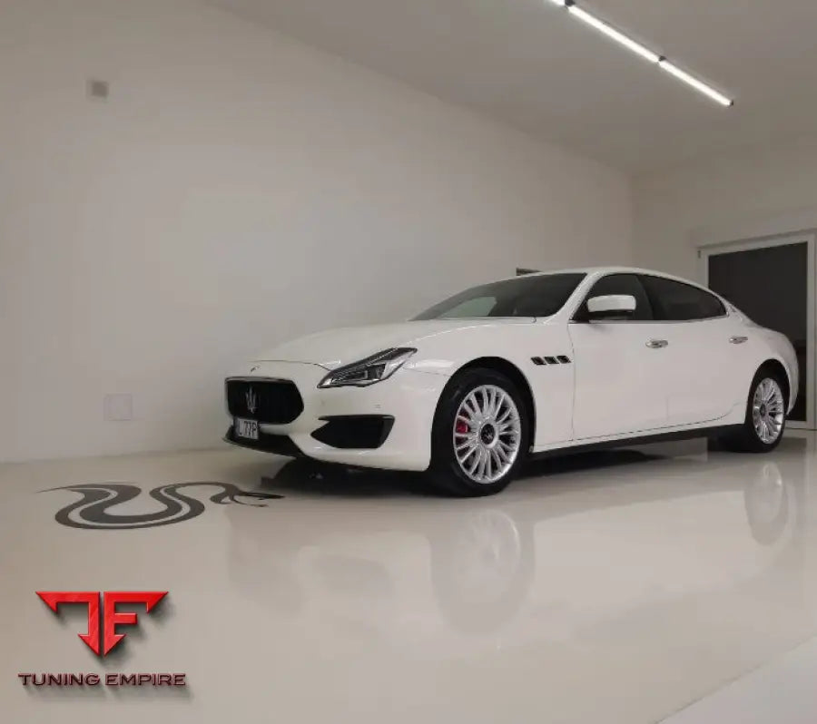 MASERATI QUATTROPORTE CARBON FIBER BODY KIT