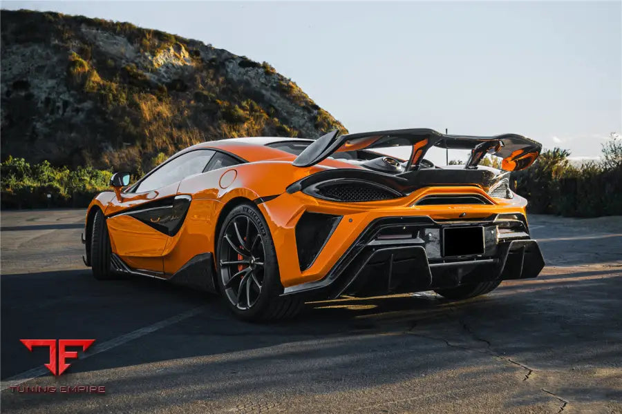 MCLAREN 600LT BKSS STYLE CARBON FIBER TRUNK SPOILER BSD