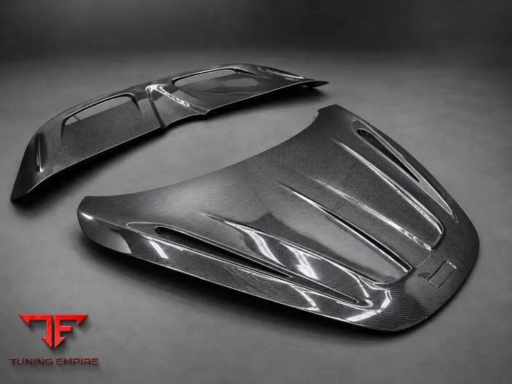 MCLAREN 720S CARBON FRONT HOOD AND REAR WING