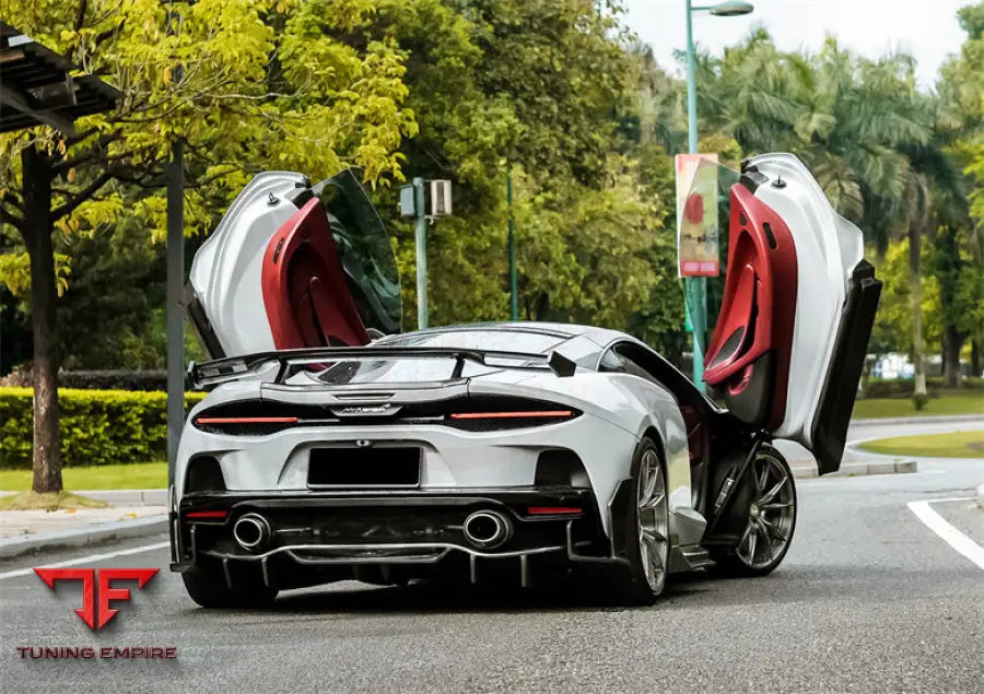 MCLAREN GT CARBON FIBER BODY KIT