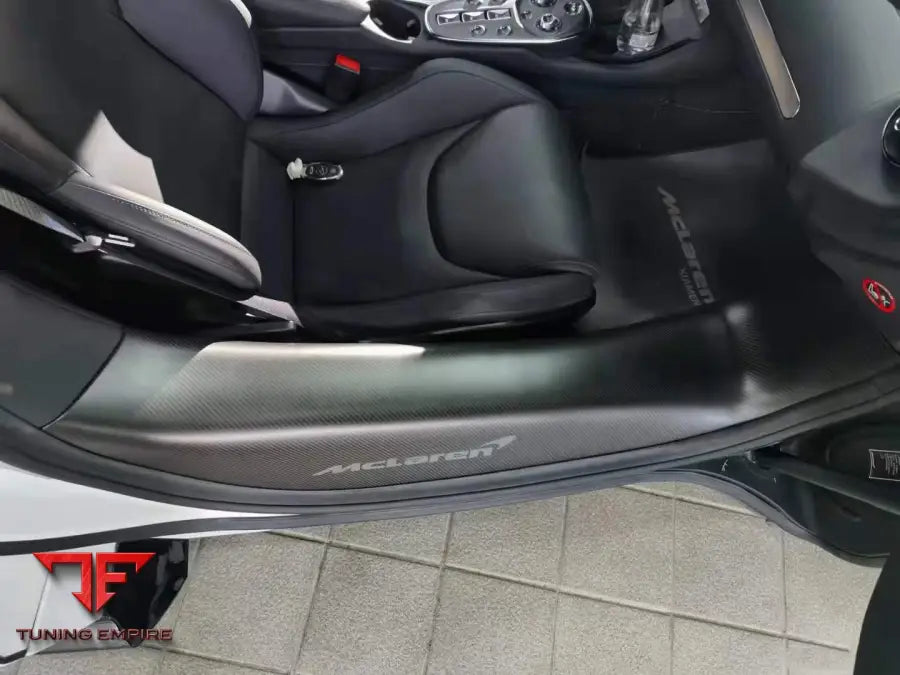 McLaren GT