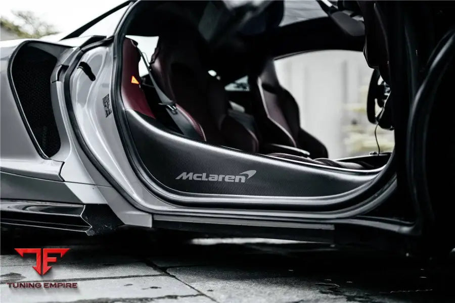 MCLAREN GT WP STYLE DRY CARBON FIBER DOOR SILLS BSD
