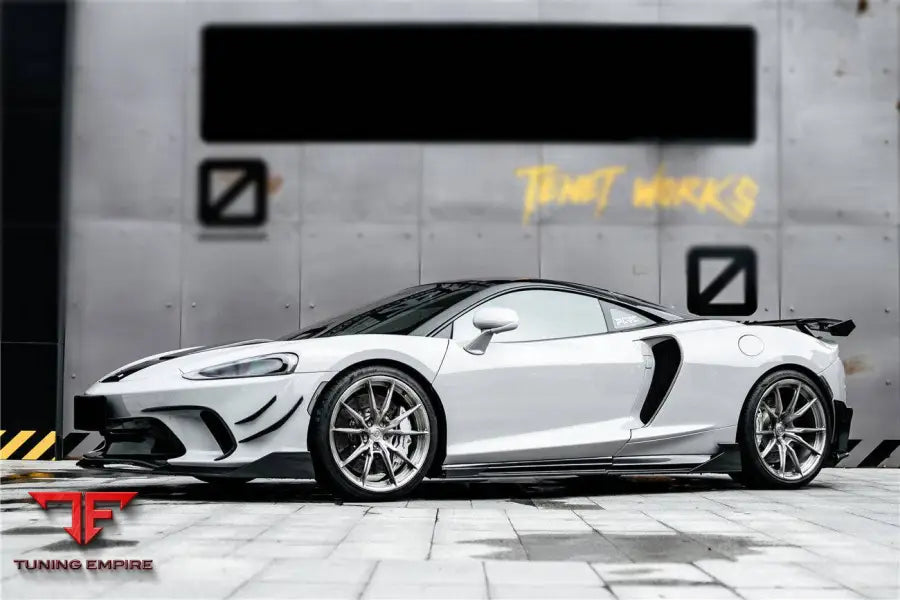 MCLAREN GT WP STYLE DRY CARBON FIBER SIDE SKIRTS BSD