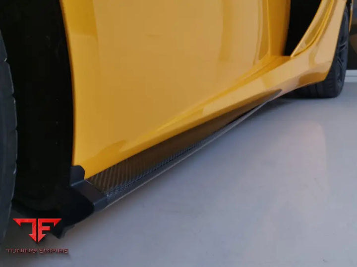 MCLAREN MP4- 12C/650S/675LT CARBON FIBER BODY KIT