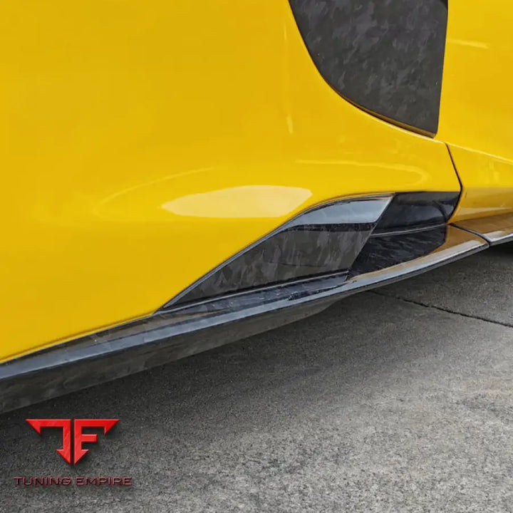 MCLAREN MP4-12C DRY CARBON FIBER PARTS