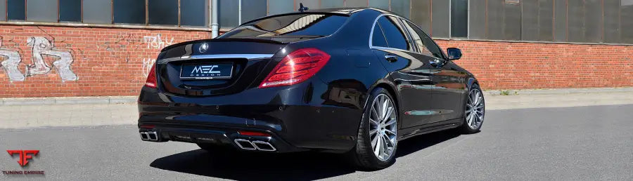 MEC Design Diffuser in Carbon Finish (with cutout for foglight) and black AMG 65 endpipes