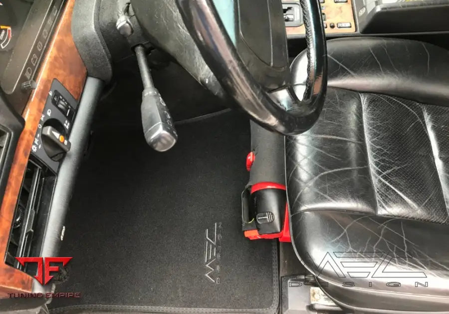 MEC Design floor mats as special order in precious velours V126 long wheelbase version
