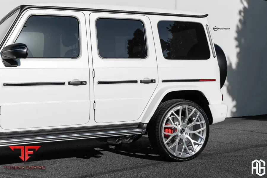 Mercedes-AMG G63 on custom forged wheels