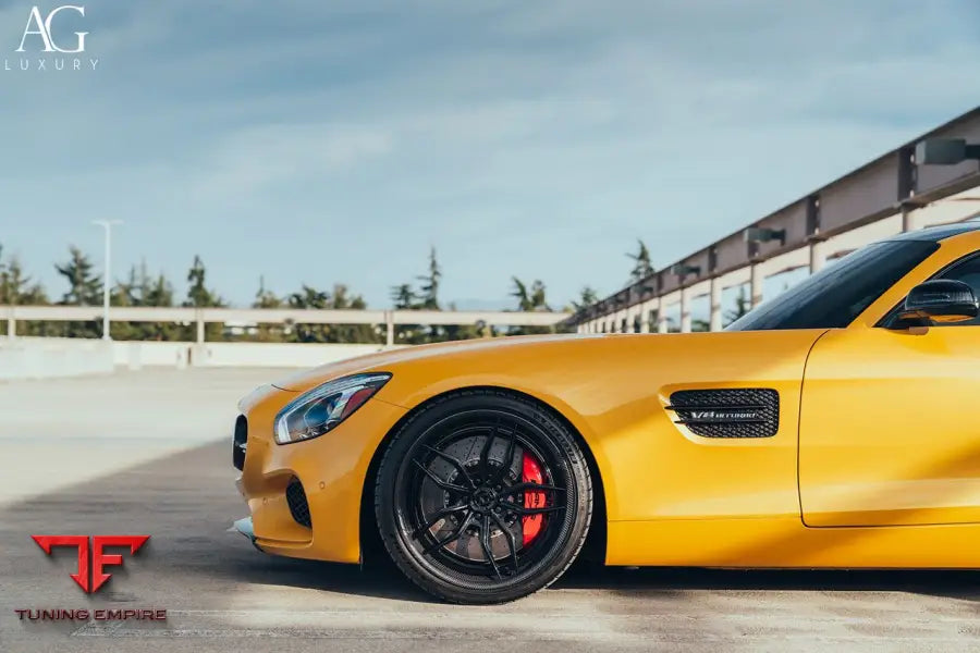 Mercedes-AMG GTS on custom forged wheels