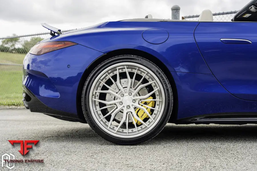 Mercedes-AMG SL55 on custom forged wheels