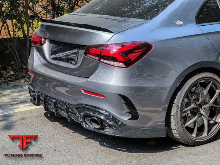 MERCEDES-BENZ A-CLASS W177 A35L AMG 2018 + CARBON BODY KIT