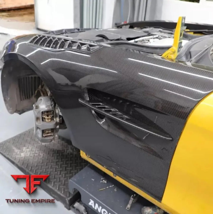 MERCEDES-BENZ AMG GT UPGRADE TO GTR FRONT FENDER
