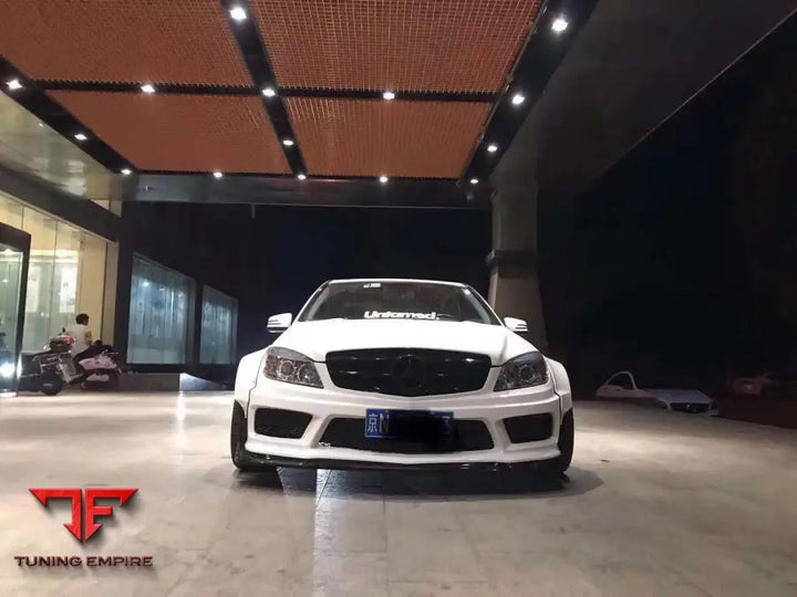Mercedes Benz C-Class W204 2008-2010 RS II Wide body kit
