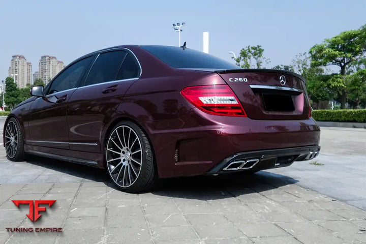 MERCEDES BENZ C CLASS W204 P STYLE REAR BUMPER WITH EXHAUST TIPS BSD