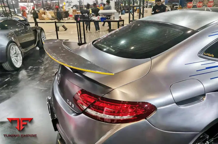 MERCEDES BENZ W205 FIBER BODY KIT PARTS