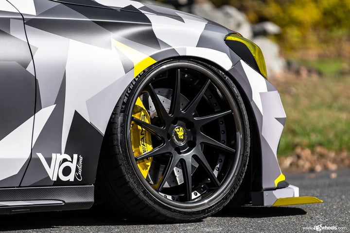 MERCEDES-BENZ C43 AMG on custom forged wheels