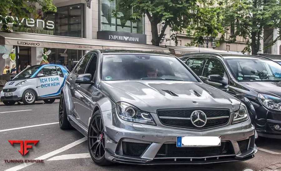 MERCEDES-BENZ C63 W204 AMG BODY KIT