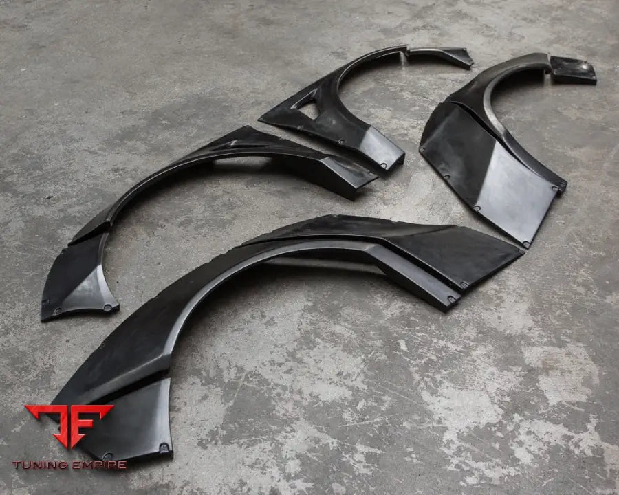 MERCEDES-BENZ CLA CLASS W117 AMG BODY KIT