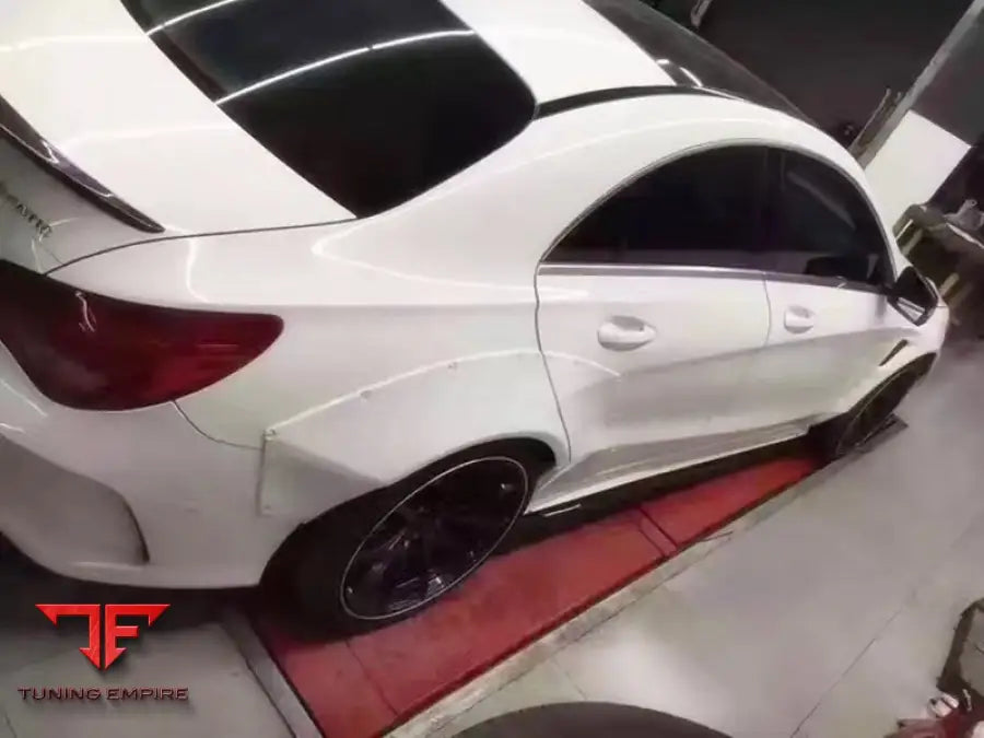 MERCEDES-BENZ CLA CLASS W117 AMG BODY KIT