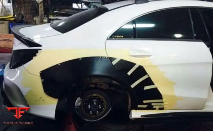 MERCEDES-BENZ CLA CLASS W117 AMG BODY KIT