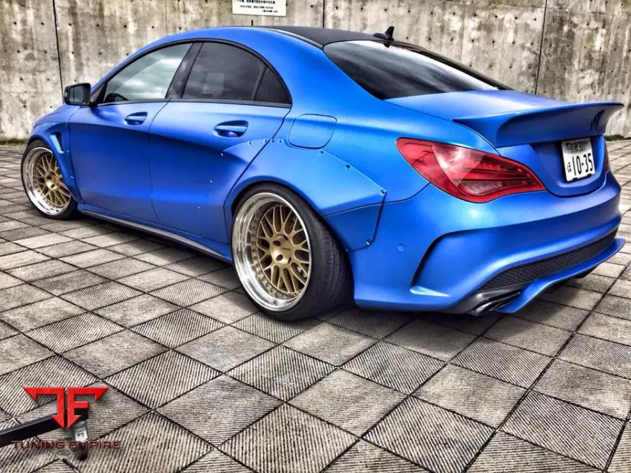 MERCEDES-BENZ CLA CLASS W117 AMG BODY KIT