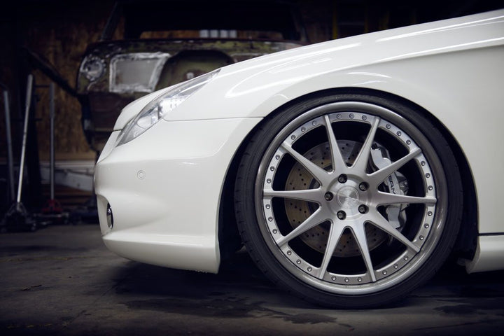 MERCEDES-BENZ CLS55 on custom forged wheels