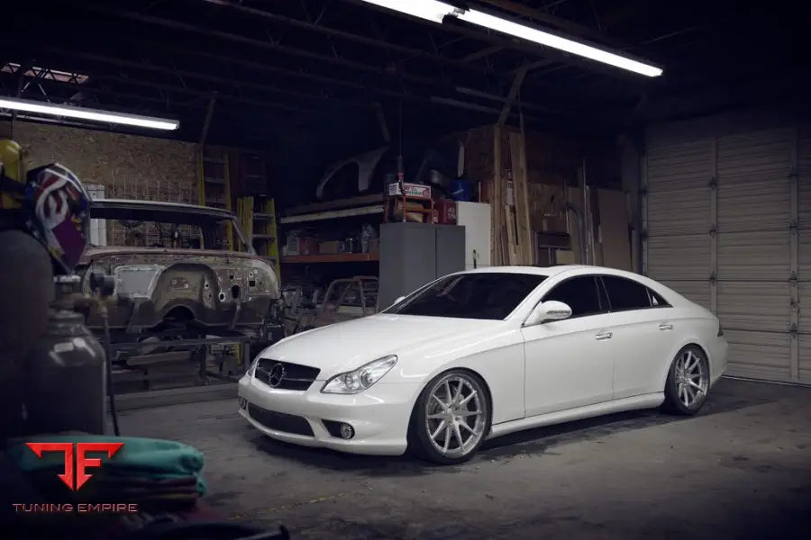 MERCEDES-BENZ CLS55 on custom forged wheels