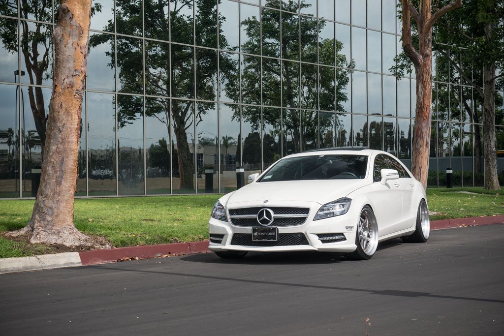 MERCEDES-BENZ CLS550 on custom forged wheels