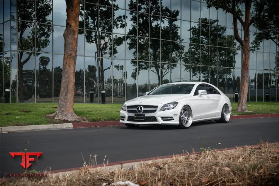 MERCEDES-BENZ CLS550 on custom forged wheels