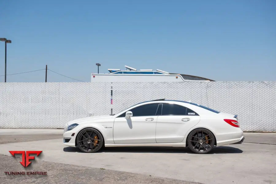 MERCEDES-BENZ CLS63 S AMG on custom forged wheels