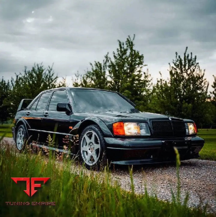 MERCEDES BENZ E-CLASS W124 AMG BODY KIT