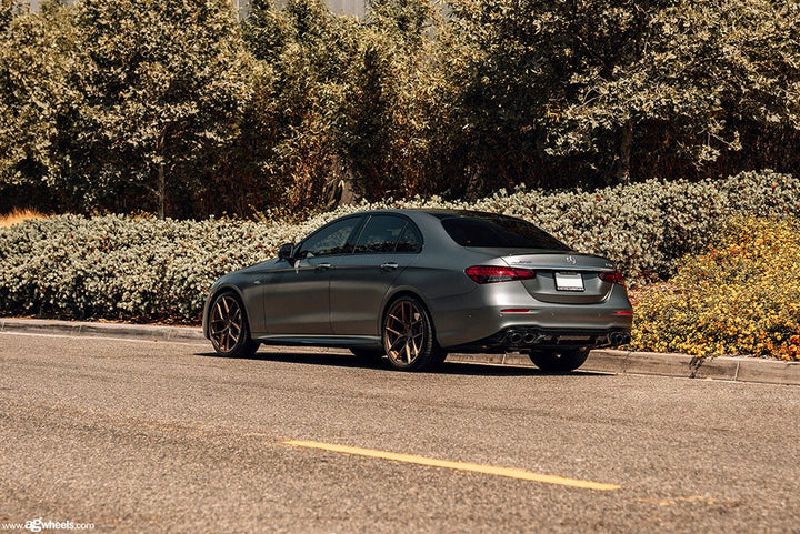 MERCEDES-BENZ E53 AMG on custom forged wheels