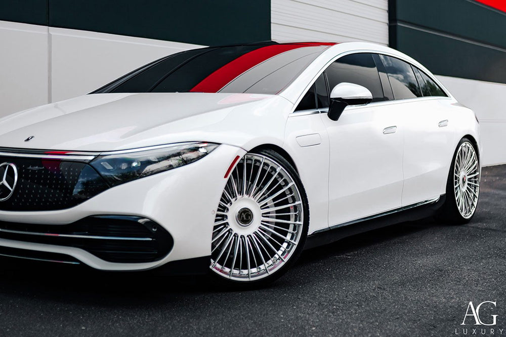 Mercedes-Benz EQS450 on custom forged wheels