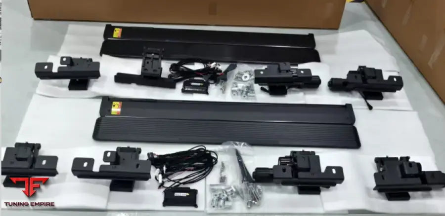 MERCEDES BENZ G-CLASS RETRACTABLE POWER STEPS