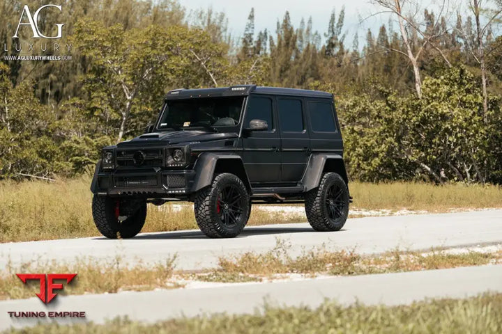 Mercedes-Benz G500 4x4 on custom forged wheels